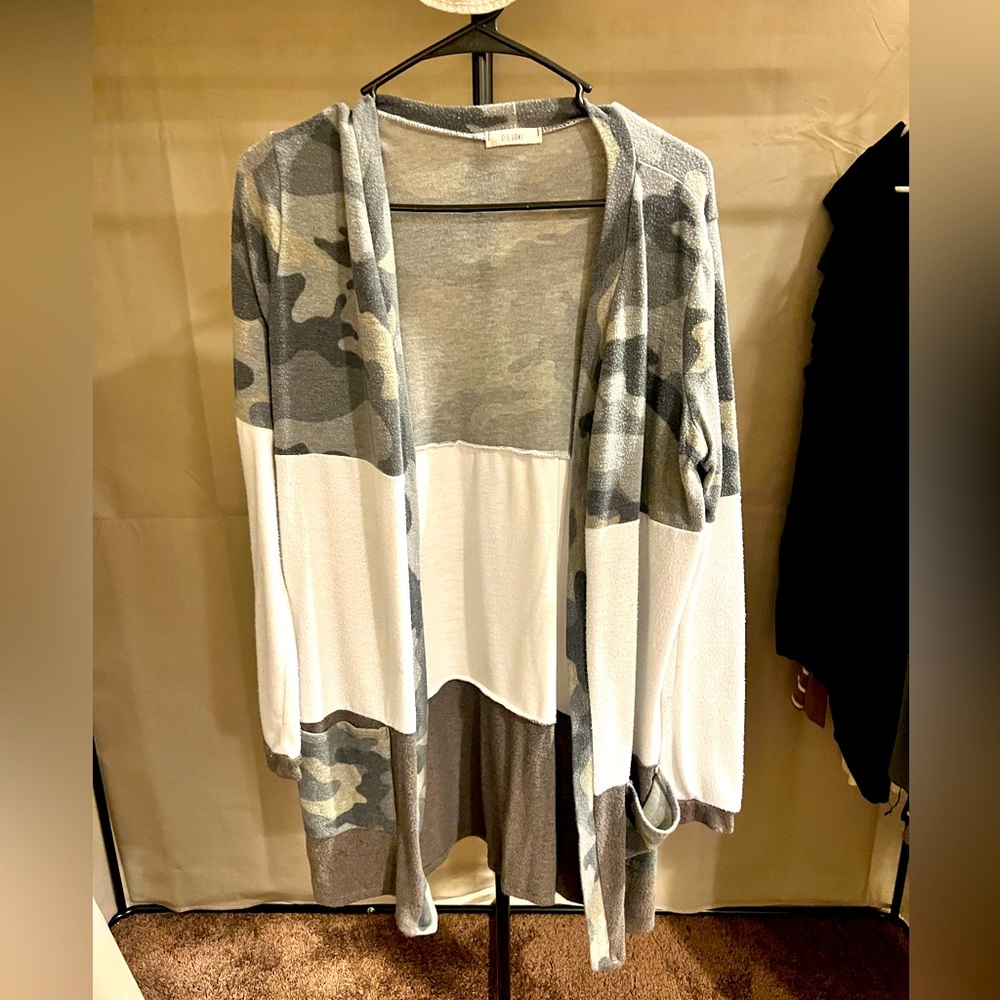 Women’s cardigan